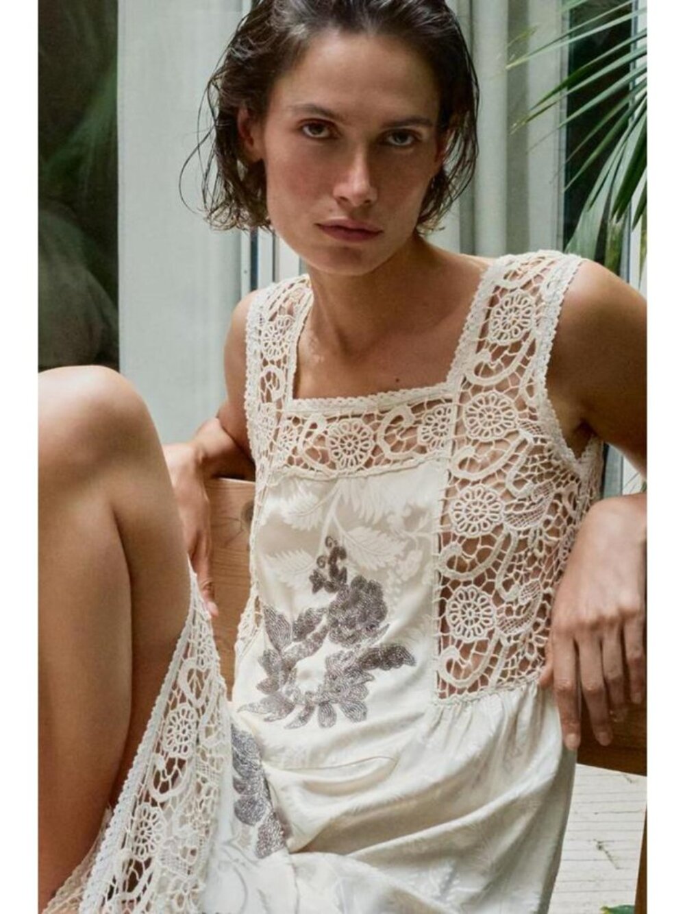 ZARA JACQUARD DRESS WITH BEADED EMBROIDERY 7521/161/712